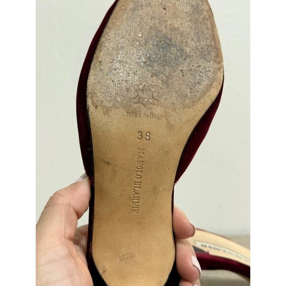 Manolo Blahnik Velvet Pointy Toe Crystal Kitten Heel Mules Red Women 38 / US 8 - Picture 7 of 8